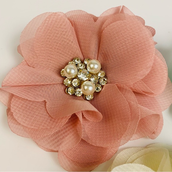 Pearl Cluster Flower Clips Set of 3 - Picture 4 of 10
